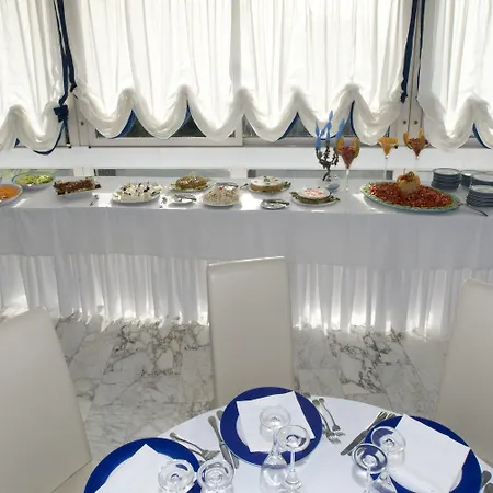 فندق Oriente فيكو إيكوينس