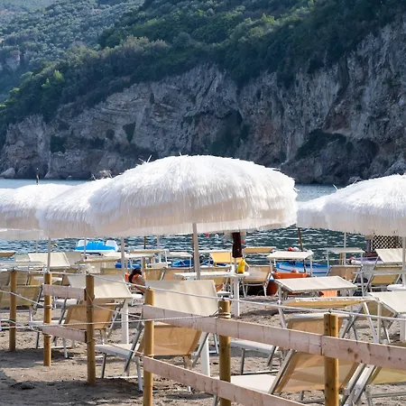 Oriente 4* فيكو إيكوينس