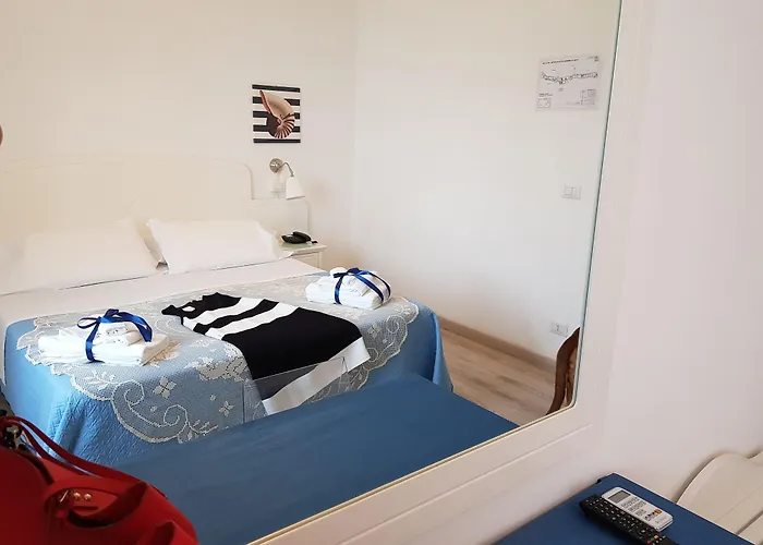 Отель Oriente Вико-Экуенсе