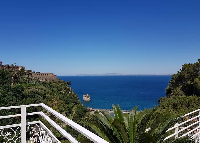 Отель Oriente 4*