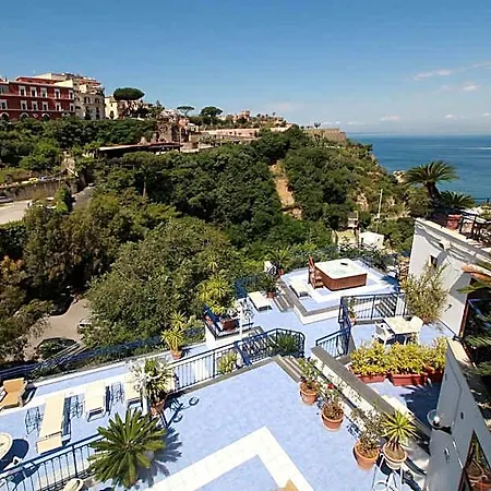 Отель Oriente 4*