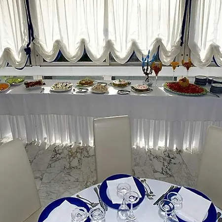 Oriente Отель 4*